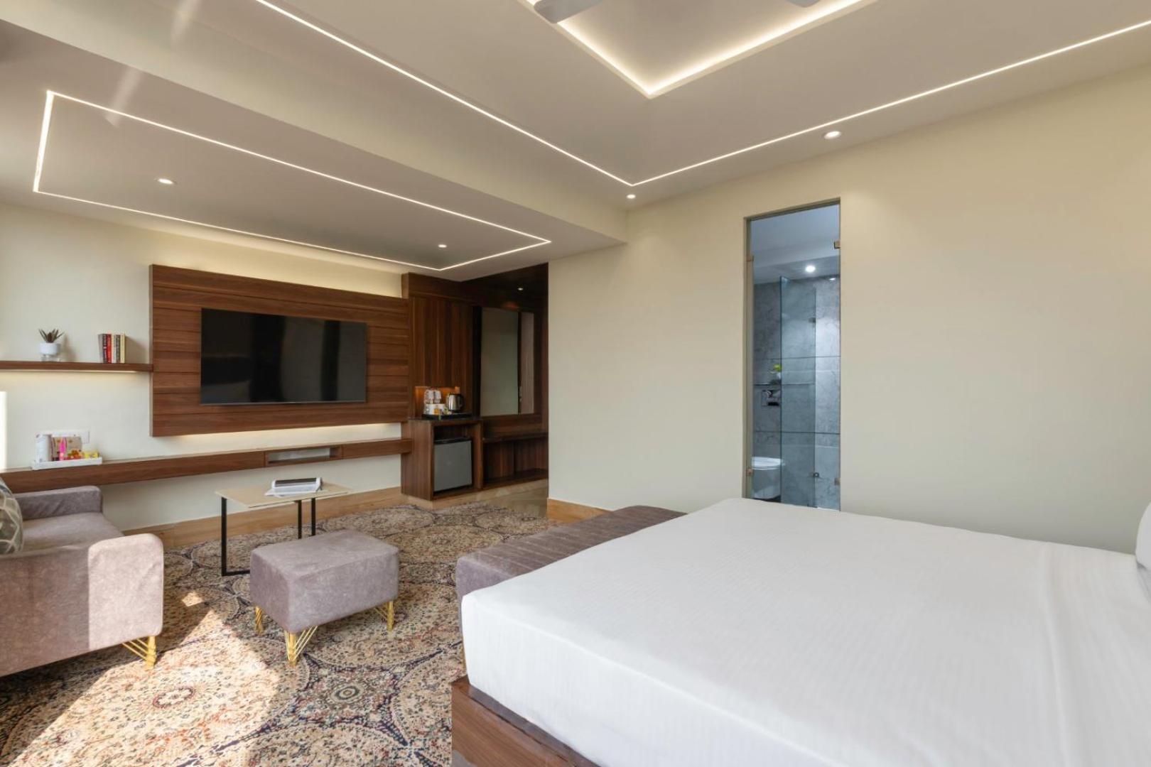 Clarks Inn Suites Agra Near Tajmahal ภายนอก รูปภาพ